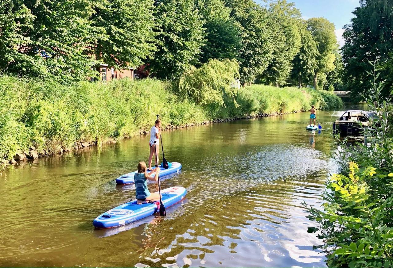 Gastehaus Kajute Direkt Am Wasser Friedrichstadt Buitenkant foto