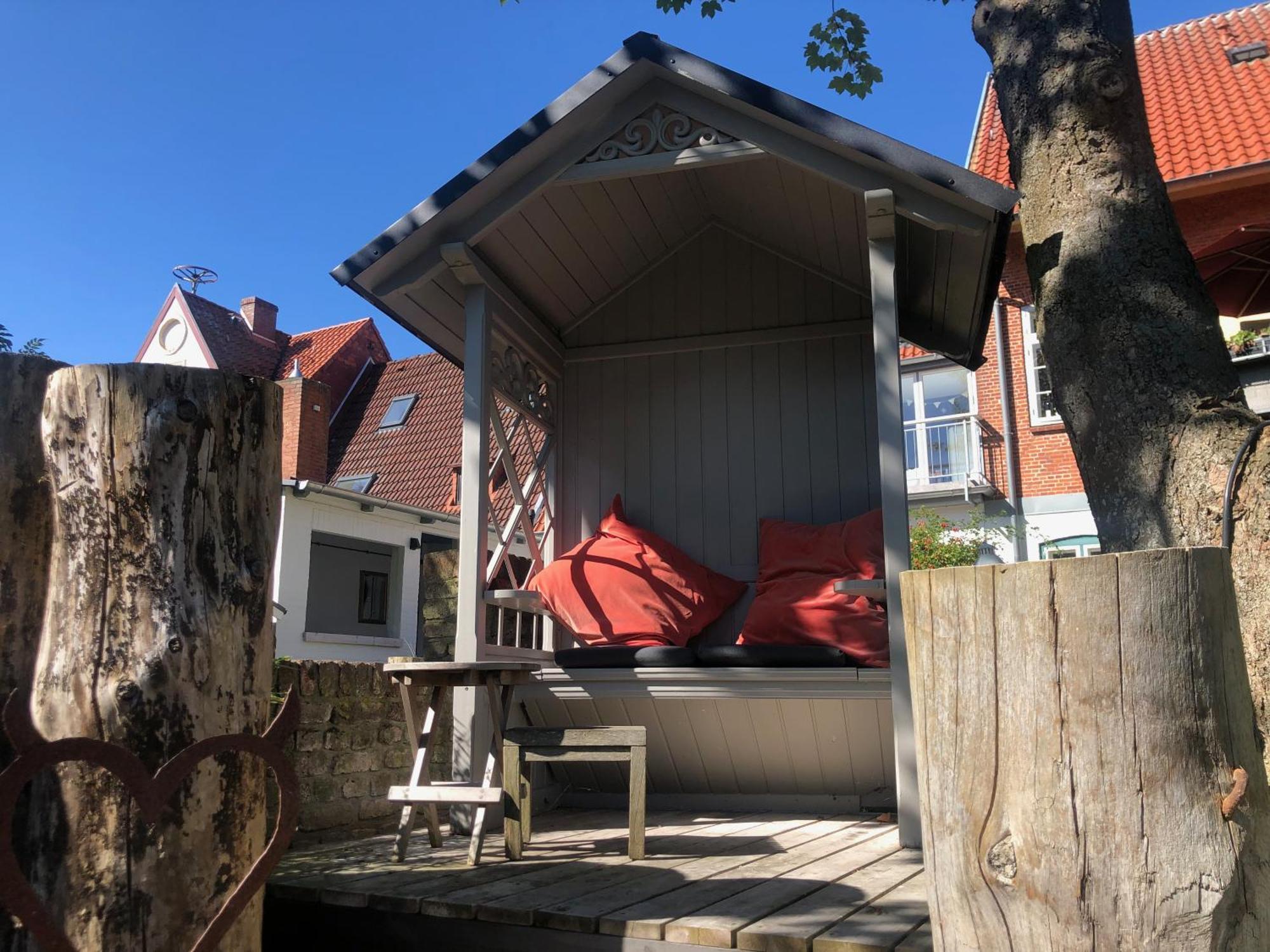 Gastehaus Kajute Direkt Am Wasser Friedrichstadt Buitenkant foto